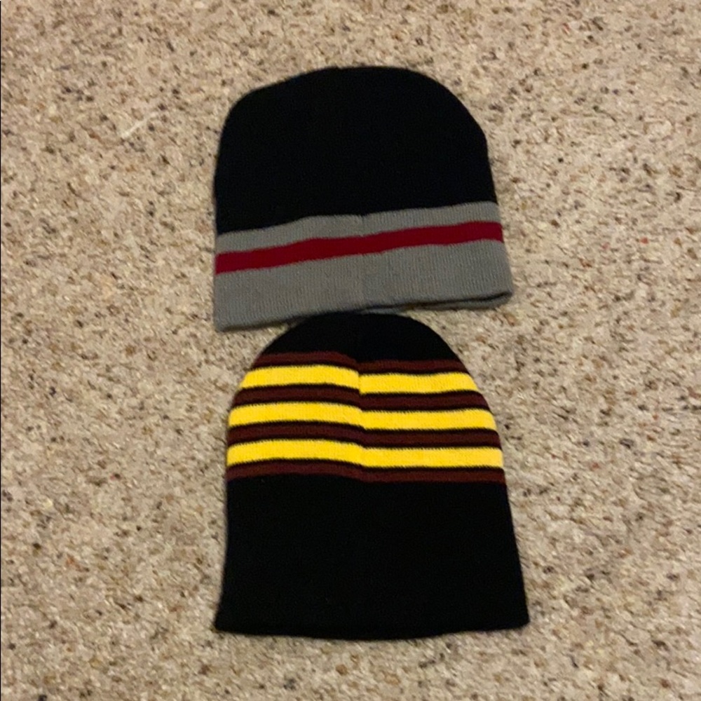 Wolves hats set - Picture 2 of 2